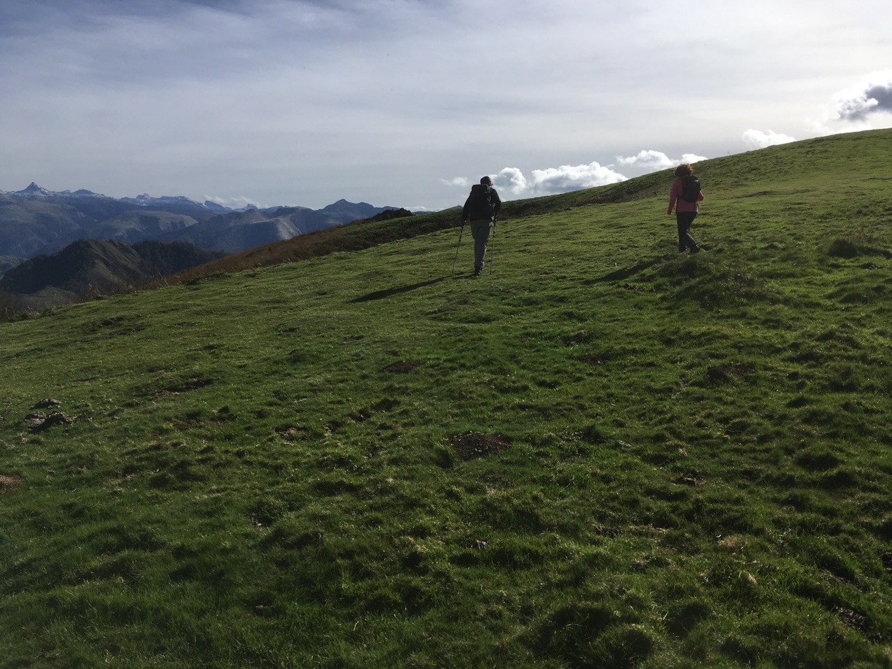 Pic Salhagagne par Bostmenditte depuis Etchebar en boucle -Soule