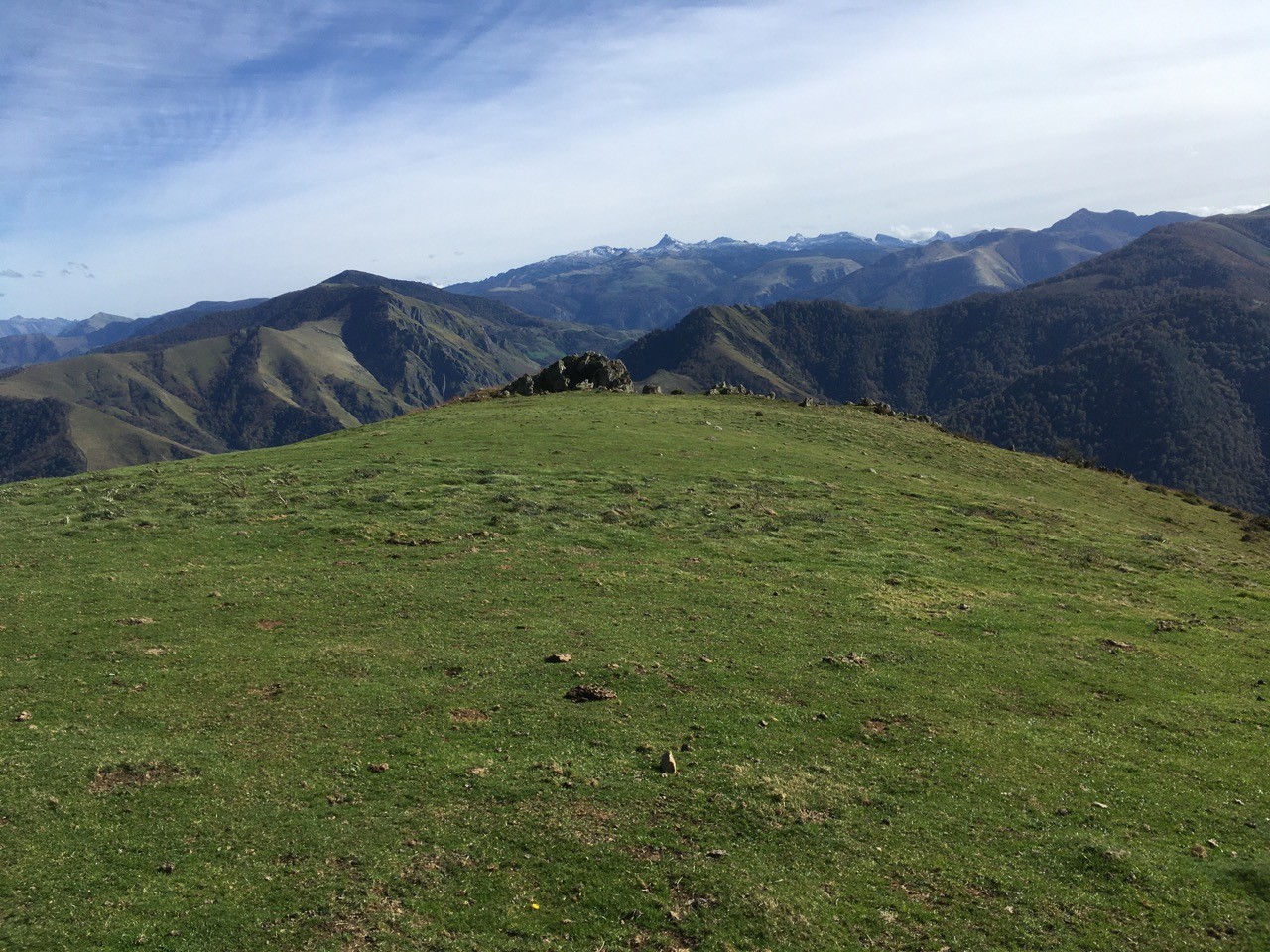 Pic Salhagagne par Bostmenditte depuis Etchebar en boucle -Soule